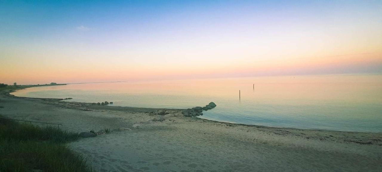 Großenbrode Ostseestrandhuus, Einzigartige Seelageヴィラ エクステリア 写真